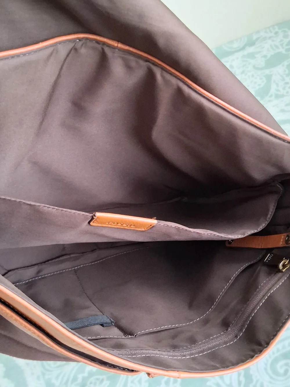 Fossil Cognac Leather Messenger Bag with Dark Brown Strap